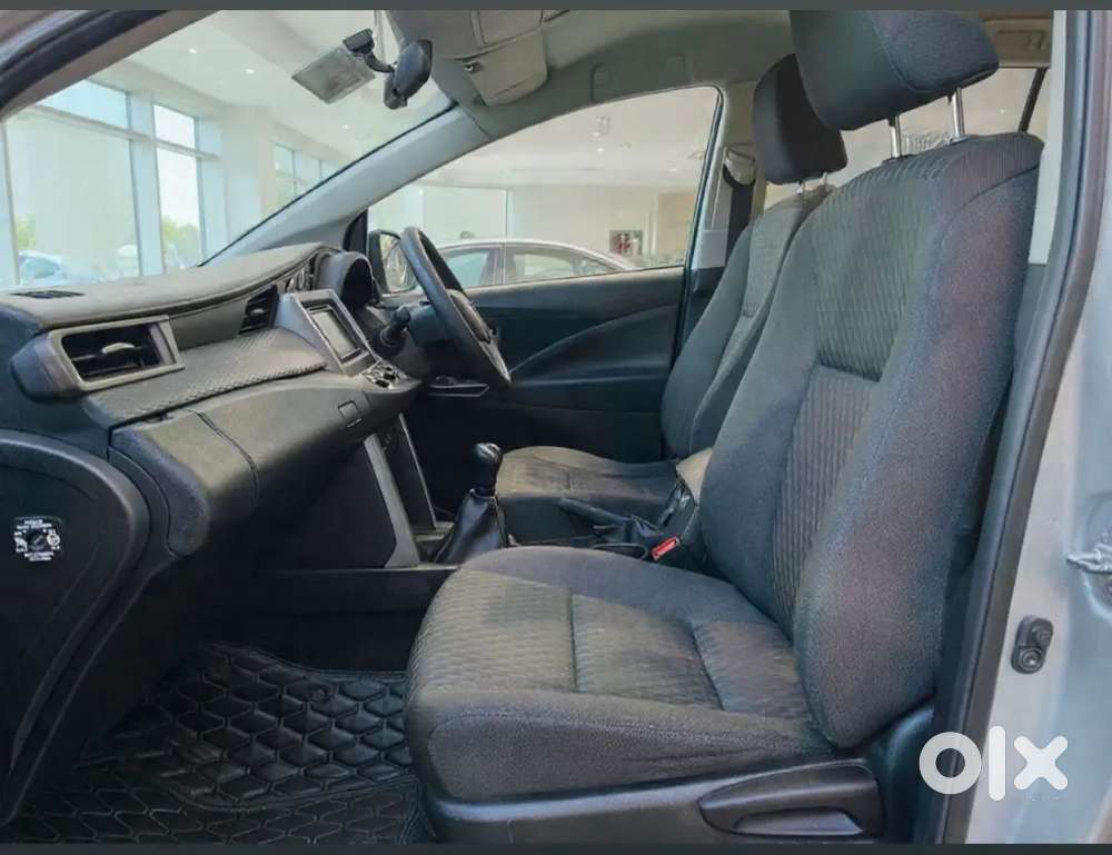 Toyota Innova Crysta 2010 Diesel 199998 Km Driven