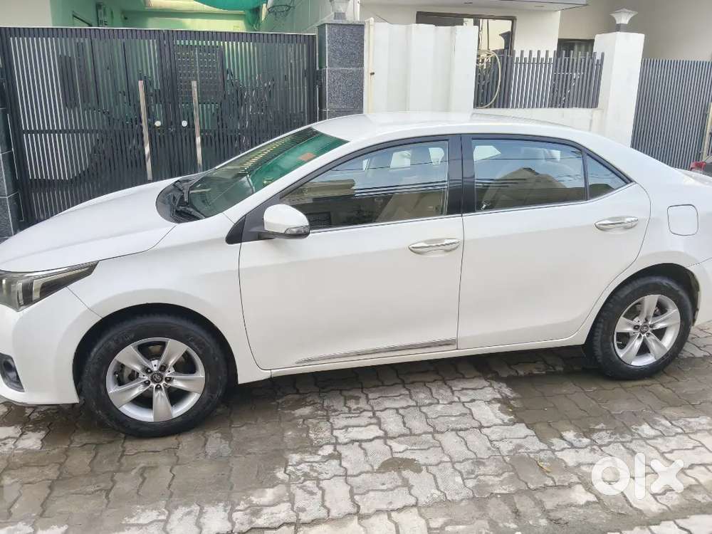Toyota Corolla Altis 2014 Diesel 150000 Km Driven