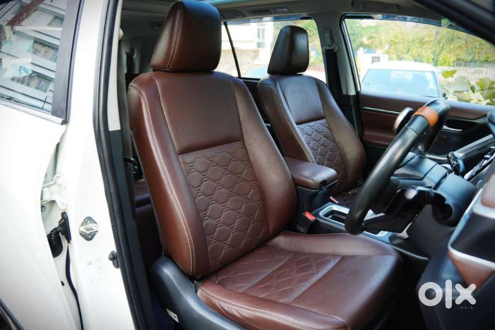 Toyota Innova Hycross 2.0 Zx Hybrid 7 Str, 2023, Petrol