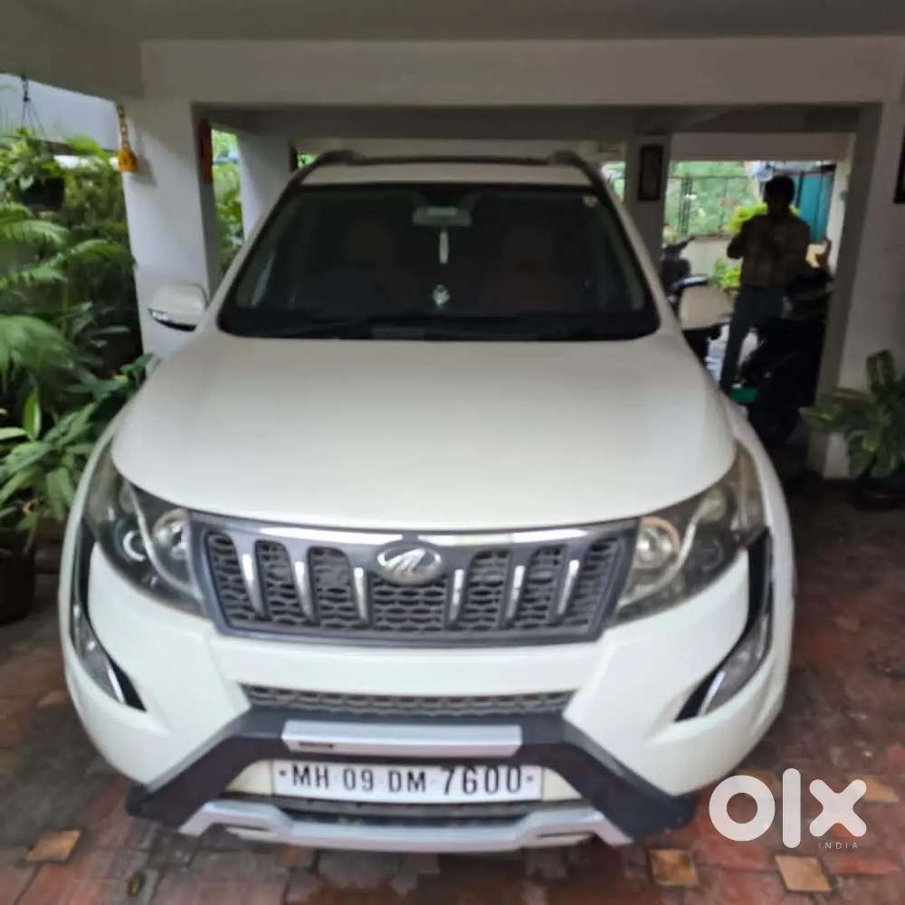 Xuv 500 W10 Sunroof Diesel Top Condition