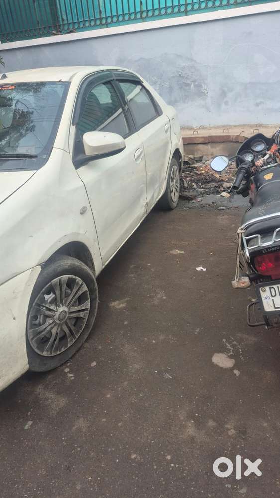 Toyota Etios 2010-2012 V, 2011, Petrol