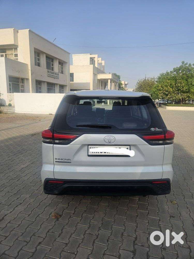 Toyota Innova Hycross 2.0 Gx 7 Str, 2024, Petrol