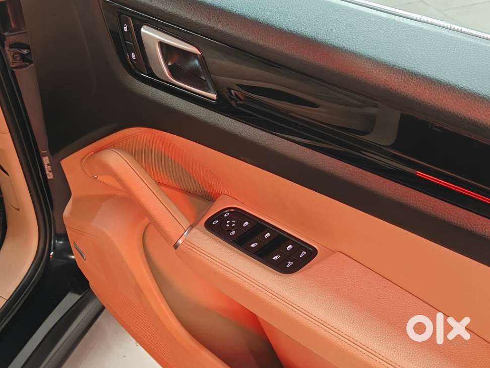 Porsche Cayenne Base, 2022, Petrol