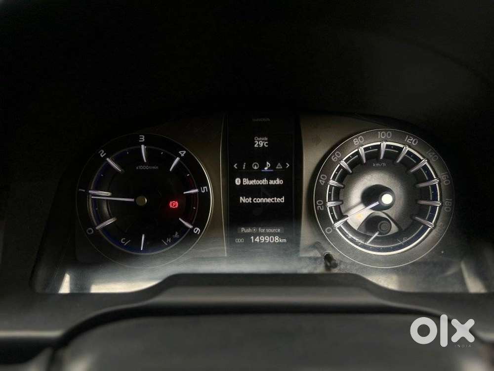 Toyota Innova Crysta 2.4 V, 2017, Diesel
