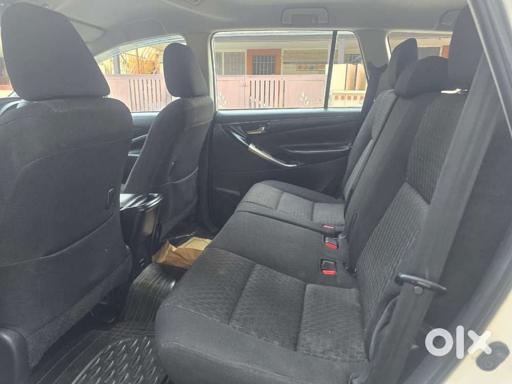 Toyota Innova Crysta 2.4 G Mt 8s, 2016, Diesel