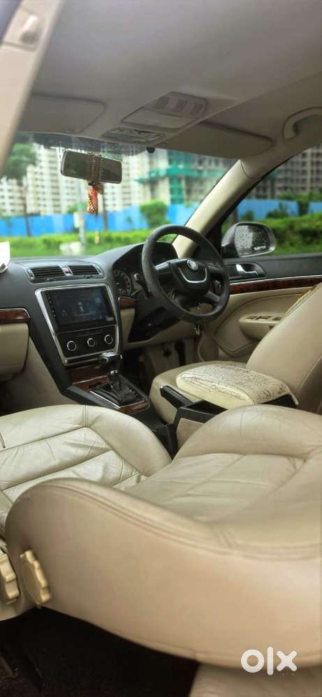 Skoda Laura Skoda-laura-laura-elegance-1.9-tdi--at, 2012, Diesel