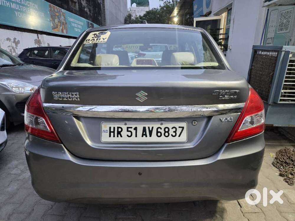 Maruti Suzuki Swift Dzire 1.2 Vxi Bsiv, 2013, Petrol