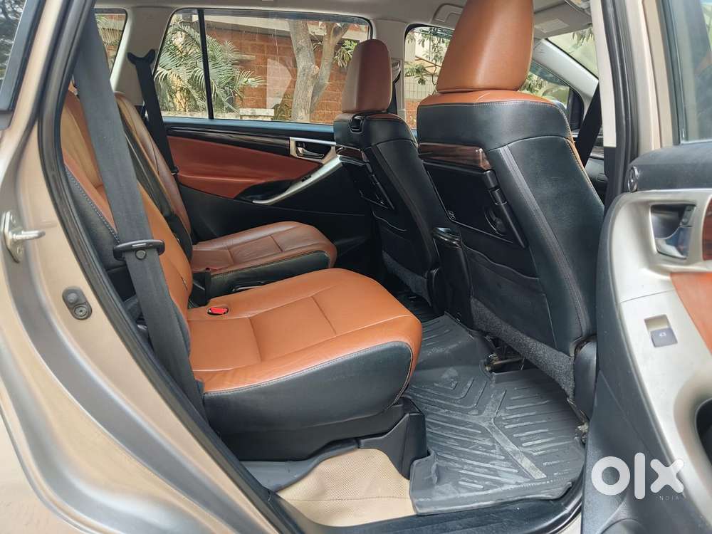 Toyota Innova Crysta 2.8z Automatic, 2017, Diesel