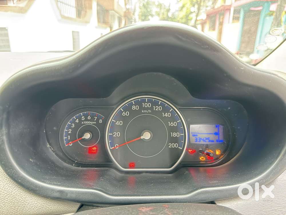 Hyundai I10 Sportz, 2014, Petrol