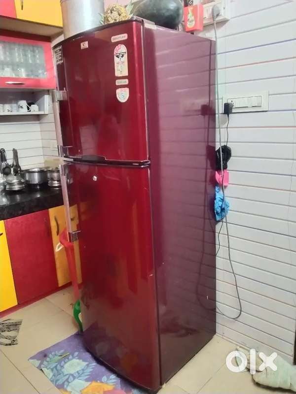 Videocon running condition fridge storage value 287 Liters