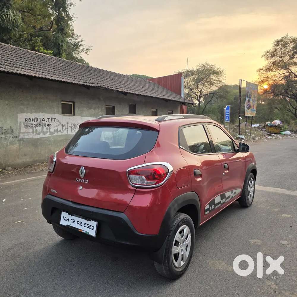 Renault Kwid Automatic 2018 Airbags Top Variant.