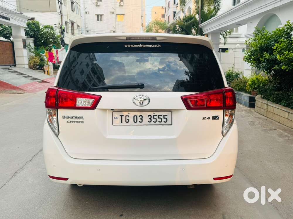 Toyota Innova Crysta 2.4 V, 2023, Diesel