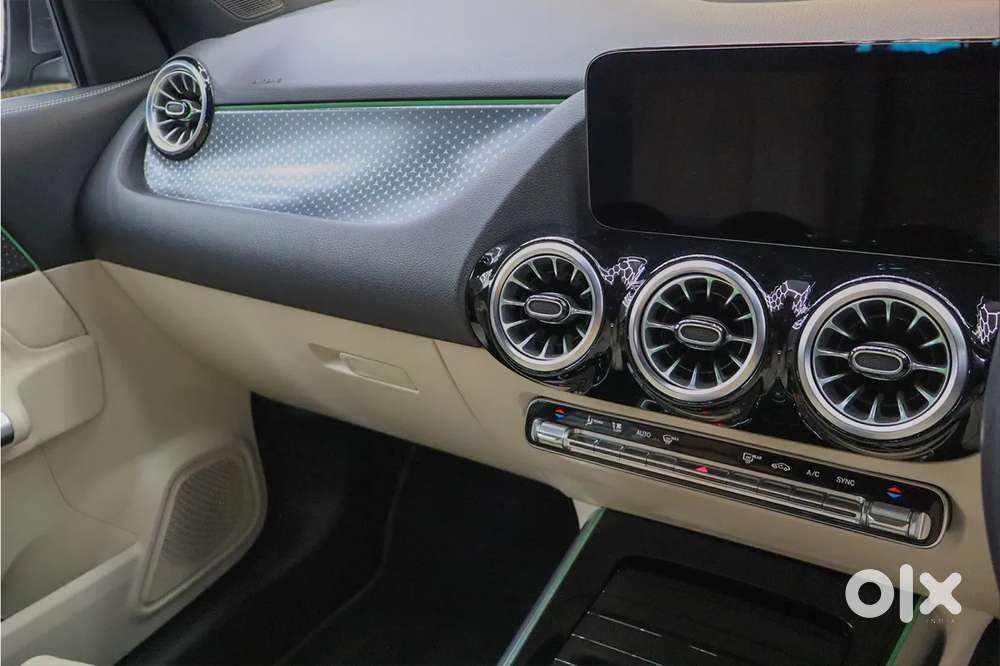 Mercedes-benz Gla 200, 2024, Petrol