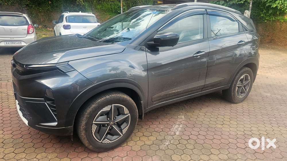 Tata Nexon, 2021, Petrol