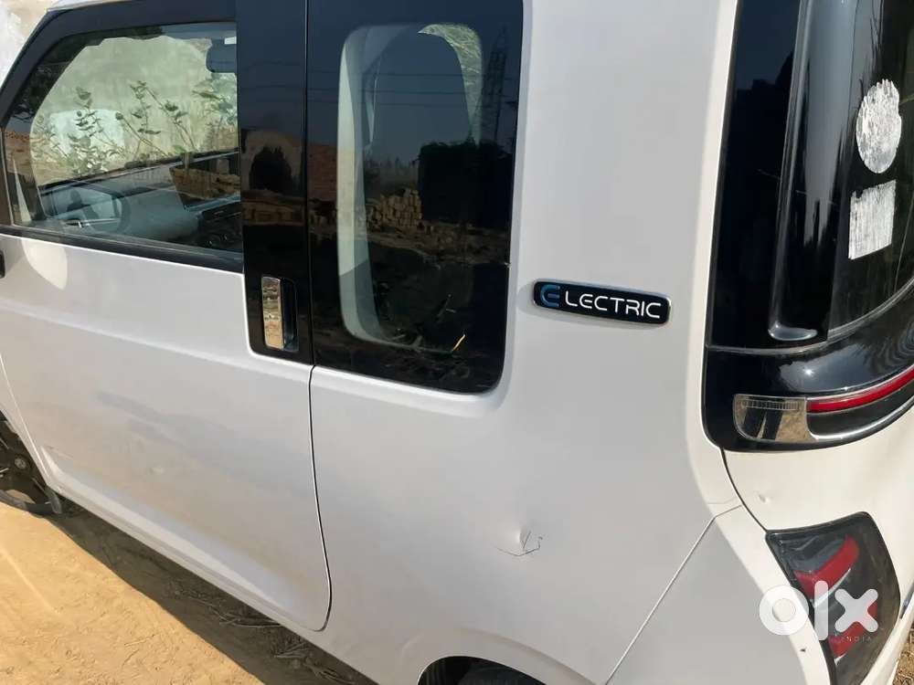 Mg Comet Ev Excite Fc 2024 Electric 23600 Km Driven