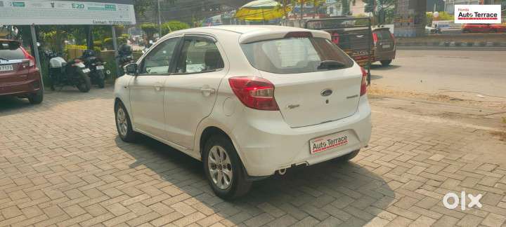 Ford Figo 1.2p Titanium Opt Mt, 2015, Petrol
