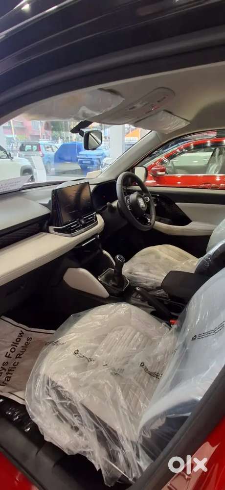 Maruti Suzuki Victoris Zxi+ (o) 4wd 1.6l At 2026