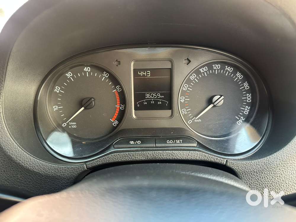 Skoda Rapid 1.0 Tsi Ambition, 2016, Petrol