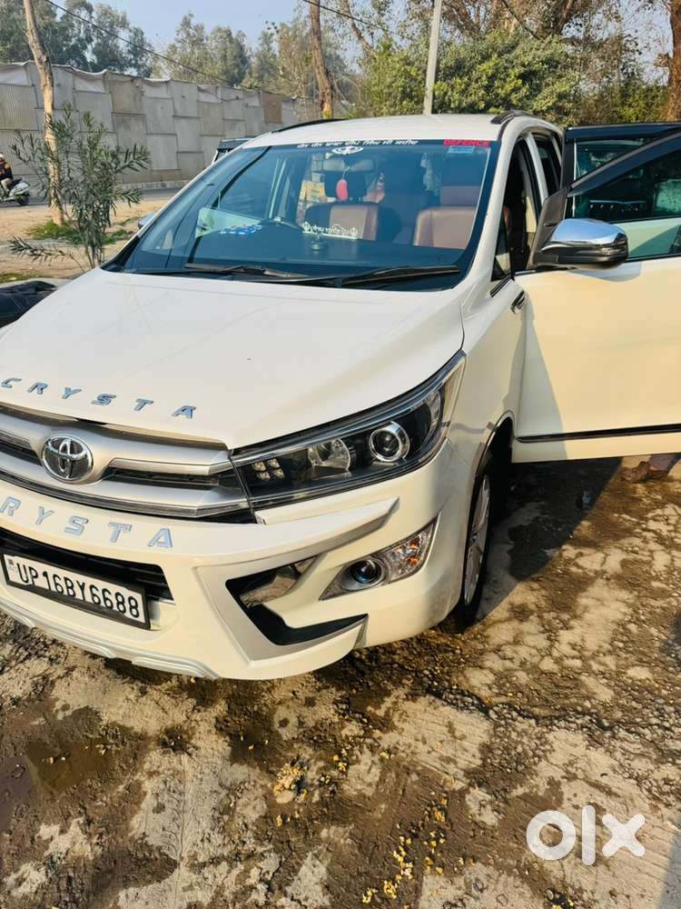Toyota Innova Crysta 2018 Diesel Well Maintained
