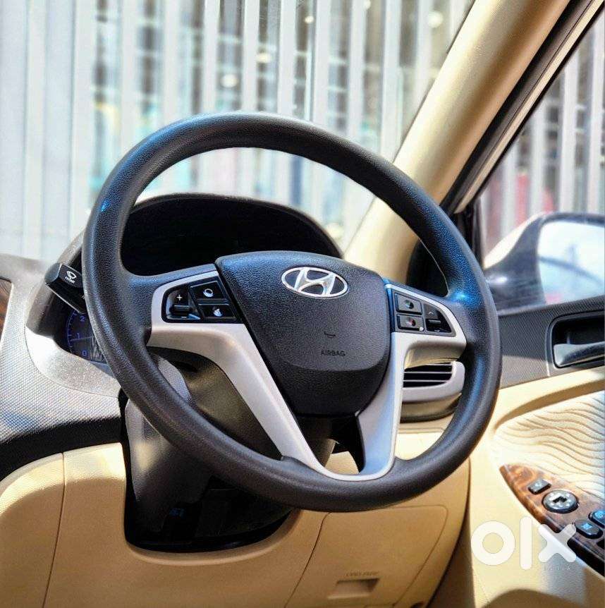 Hyundai Verna Fluidic 1.6 Vtvt Sx, 2012, Petrol