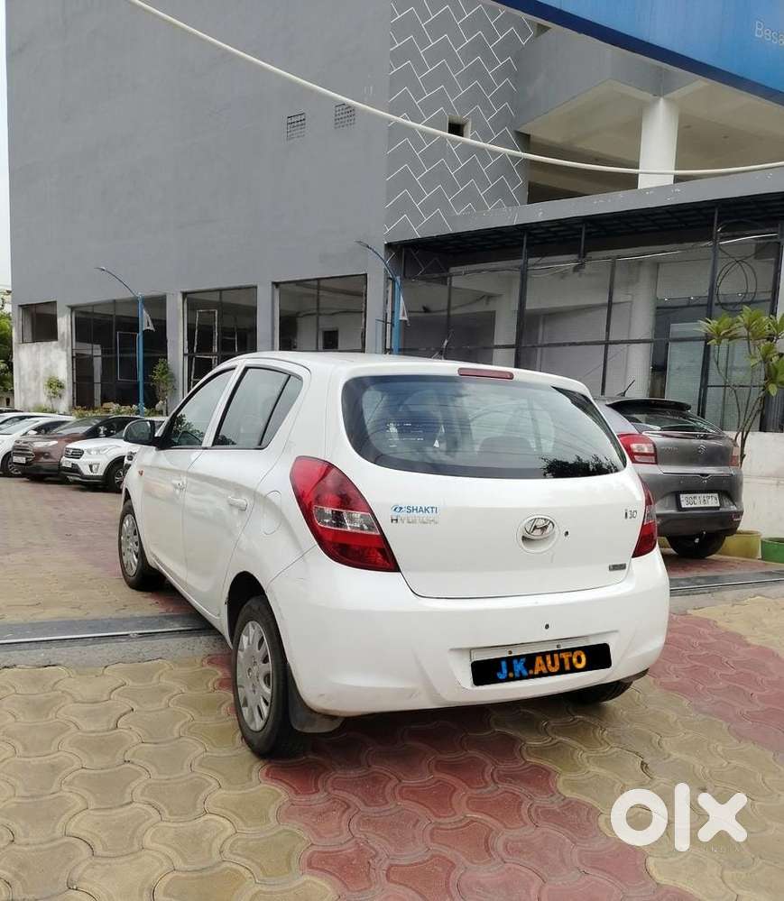 Hyundai I20 Magna 1.2 Mt, 2011, Petrol