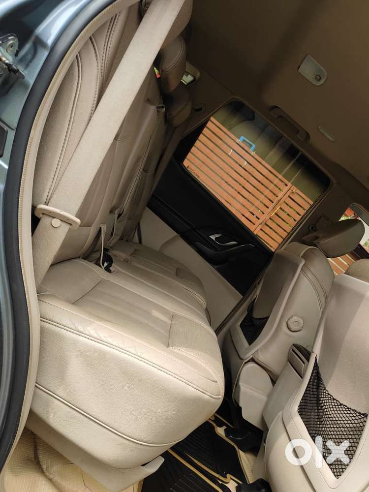 Mahindra Xuv500 At W10 Awd, 2016, Diesel