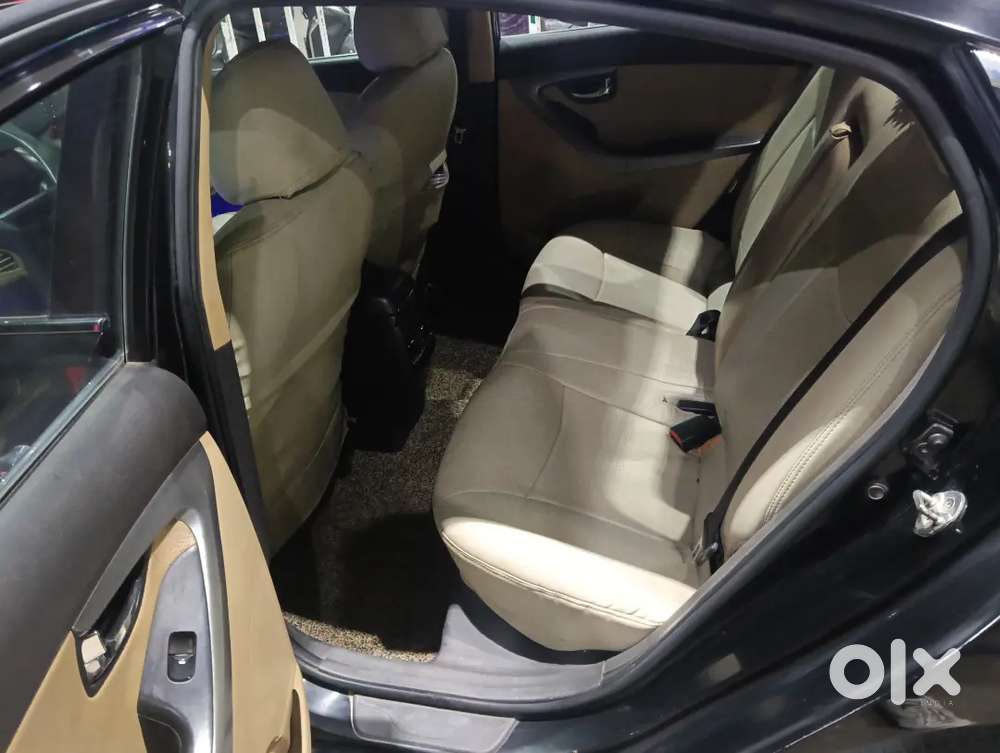 Hyundai New Elantra Diesel 2012