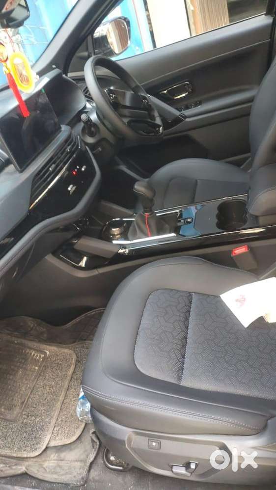Tata Safari Diesel 2024