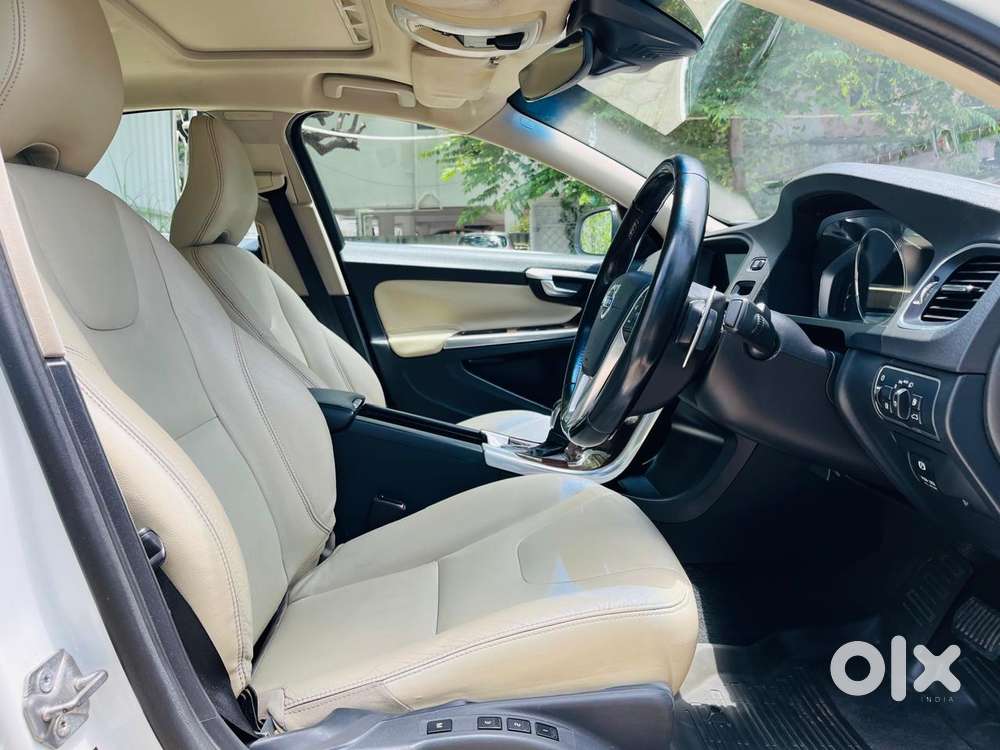 Volvo S60 D5 Inscription, 2015, Diesel
