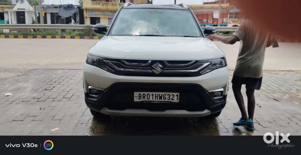 Brezza Zxi Cng Dual Tone
