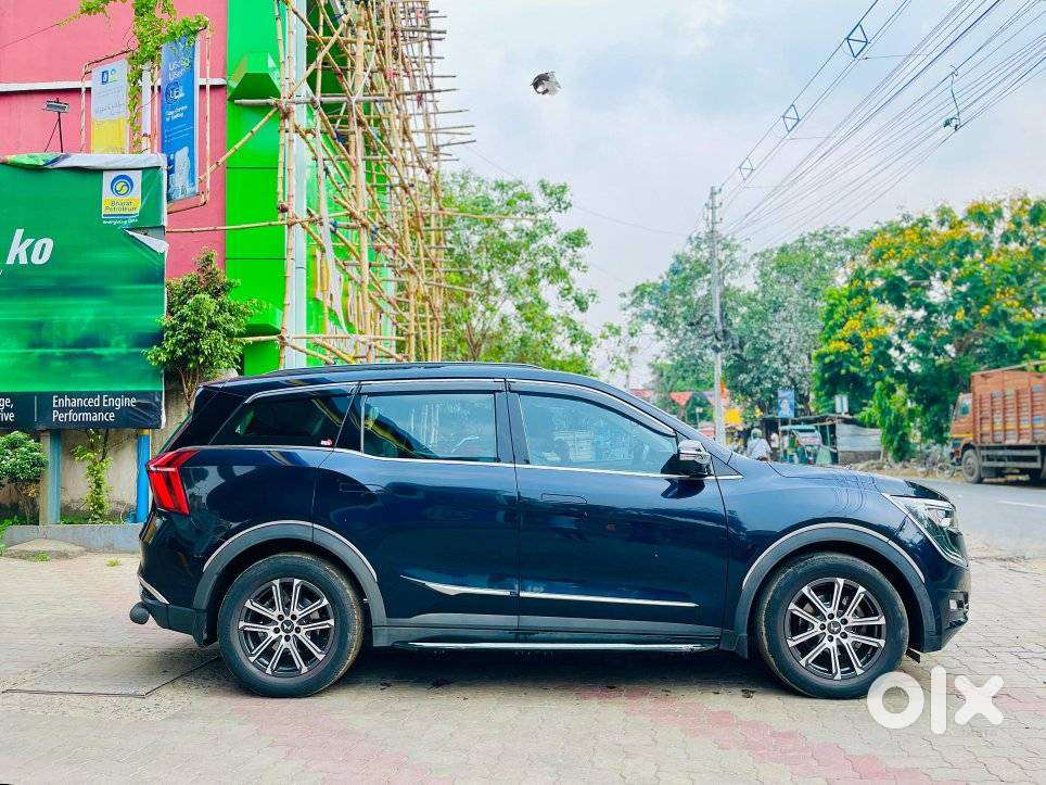 Mahindra Xuv700 2.0 Ax 7 Petrol At Luxury Pack Str, 2024, Petrol