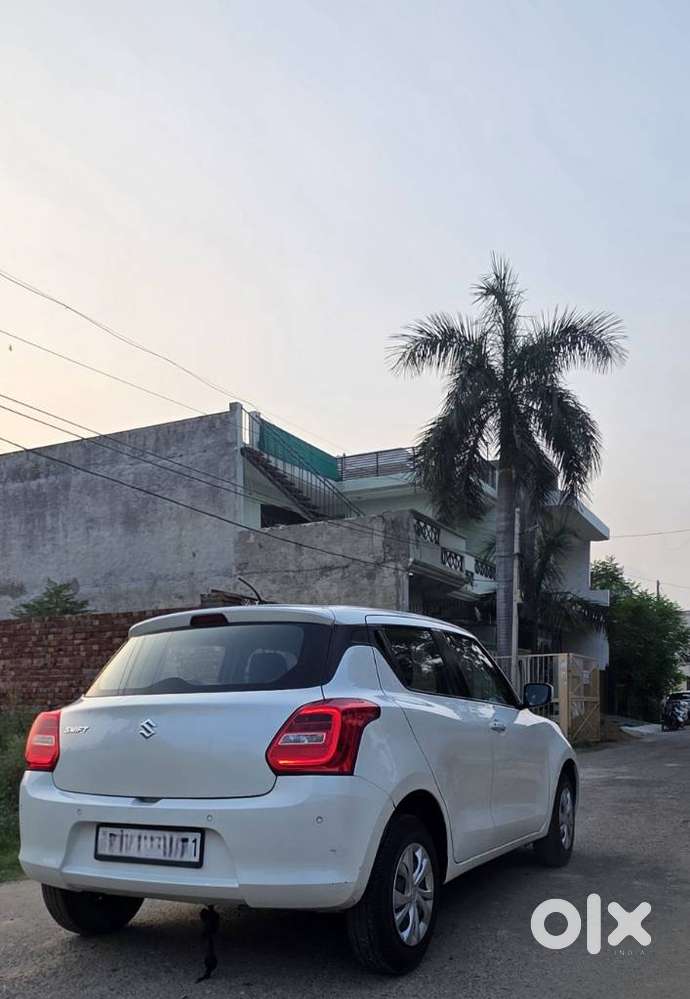 Maruti Suzuki Swift Vxi 1.2 Abs Bs-iv, 2023, Petrol