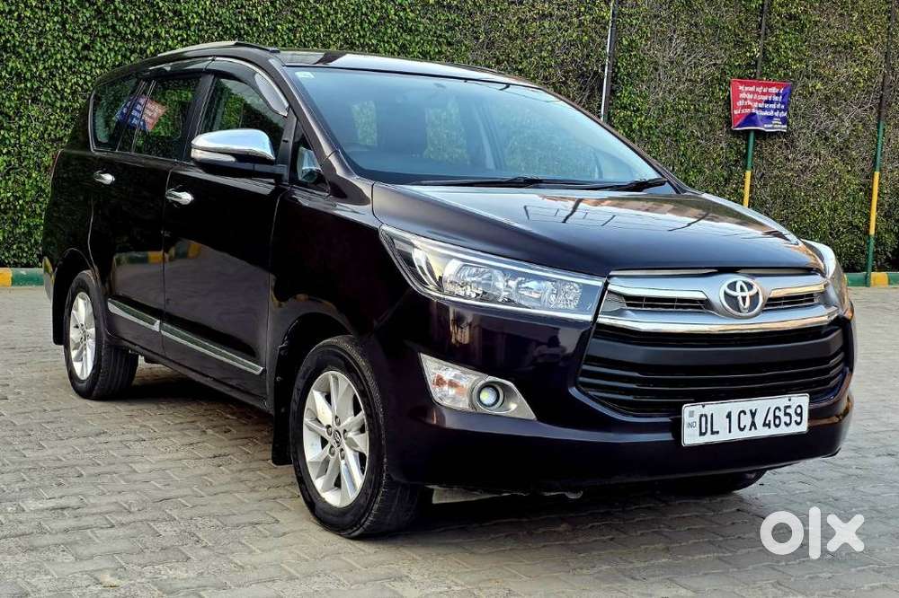 Toyota Innova Crysta 2.4 G Mt 7 Str, 2017, Diesel