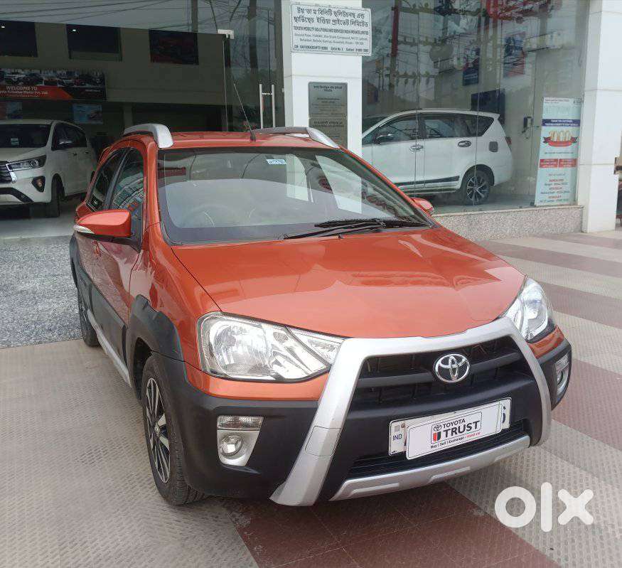 Toyota Etios Cross 1.2l G, 2015, Petrol