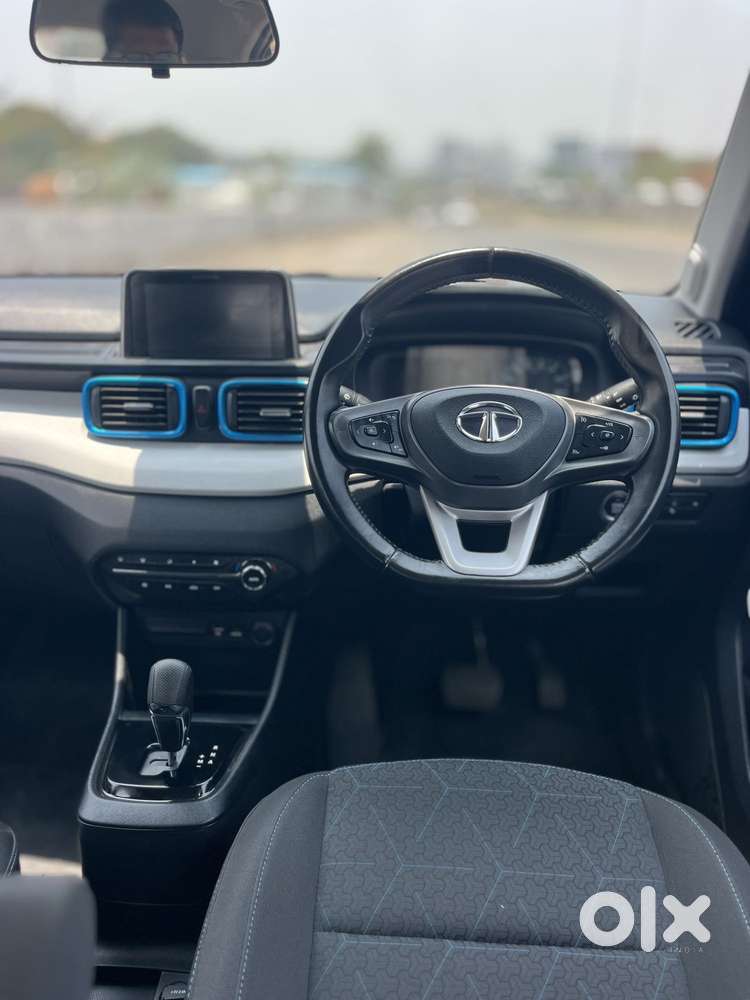 Tata Punch Creative Flagship Dual Tone Amt, 2024, Petrol