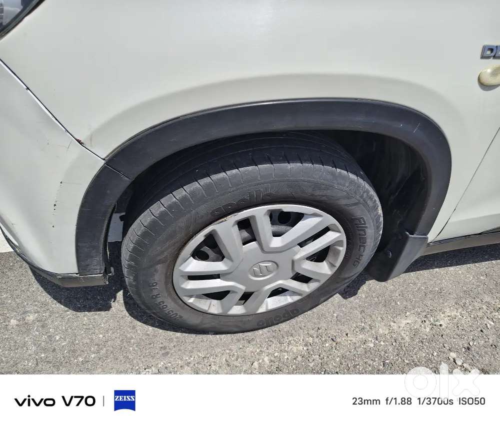 Maruti Suzuki Brezza Vdi 2016