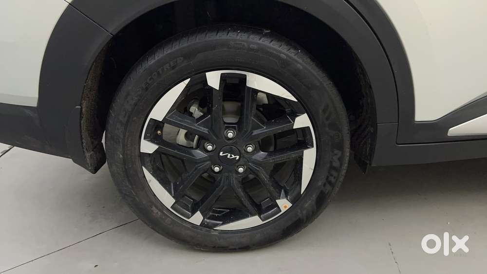 Kia Carens Clavis Htk, 2025, Petrol