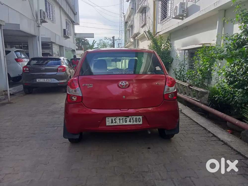 Toyota Etios Liva G 2013
