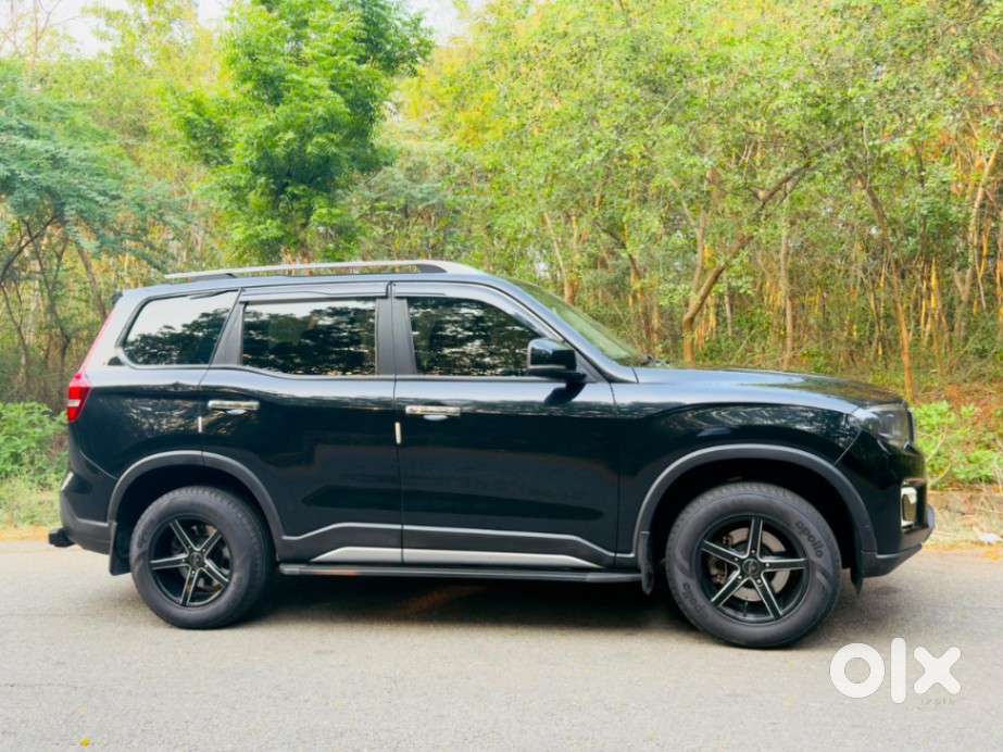Mahindra Scorpio-n 2.2 Z6 Diesel Mt 7 Str, 2023, Diesel