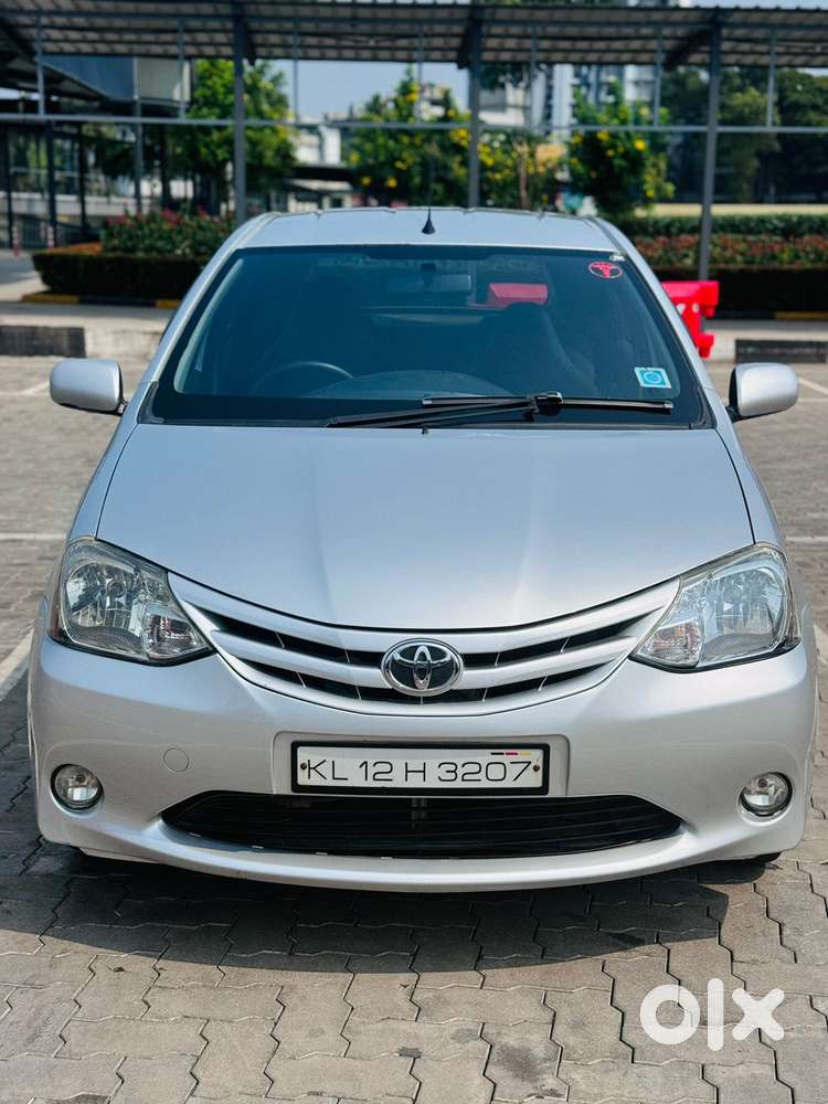 Toyota Etios Liva 2011-2012 G, 2012, Petrol
