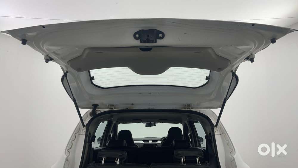 Renault Triber Rxz Easy-r Amt, 2020, Petrol