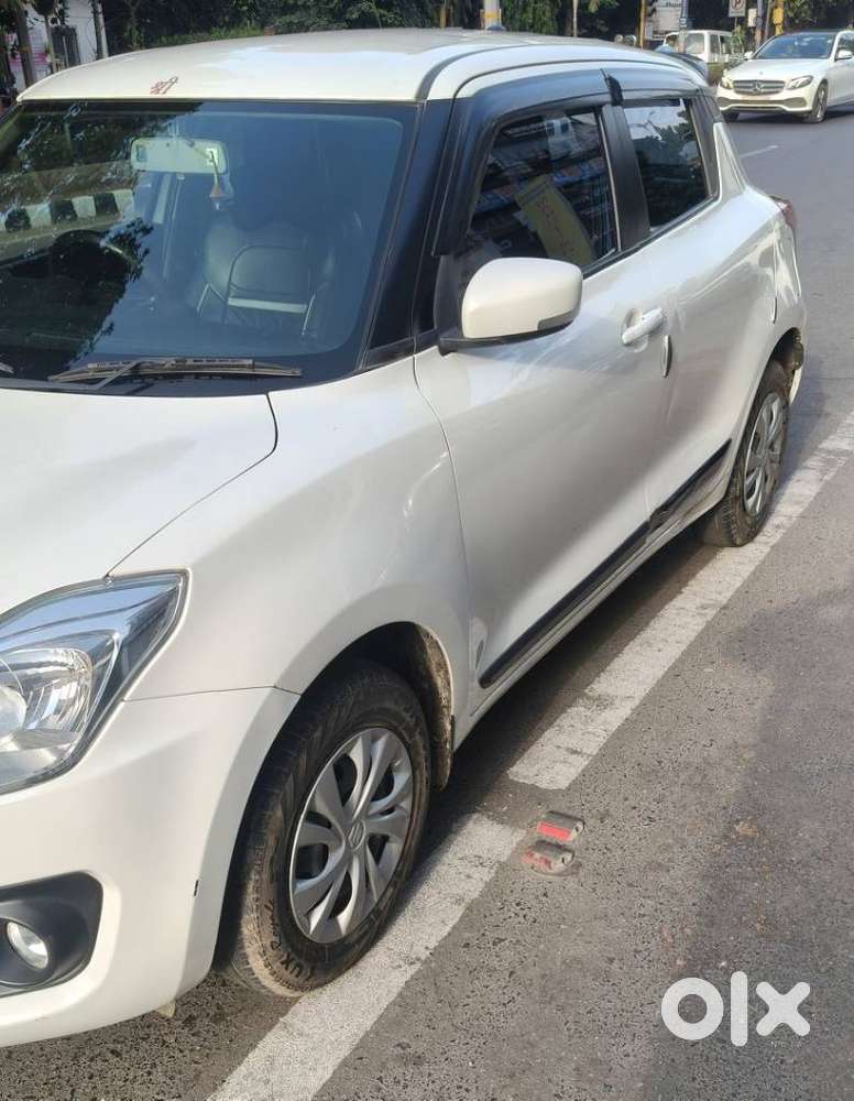 Maruti Suzuki Swift Vxi + Manual, 2023, Petrol