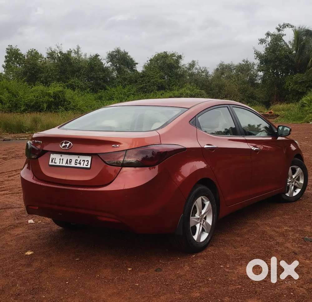 Hyundai Elantra 2013 Petrol Well Maintained