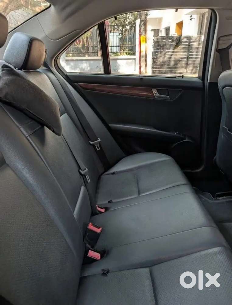 Mercedes-benz C-class 2011 Petrol Well Maintained