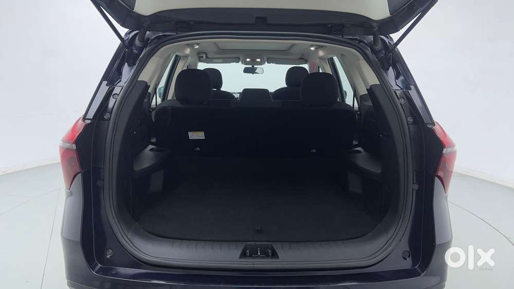 Mahindra Xuv700 2.2 Ax 5 Diesel At Str, 2023, Diesel