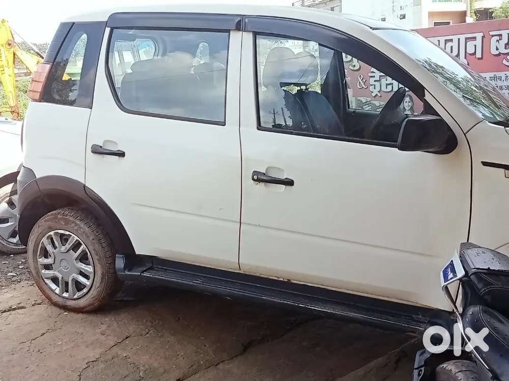 Mahindra Nuvosport 1.5 N4 2016