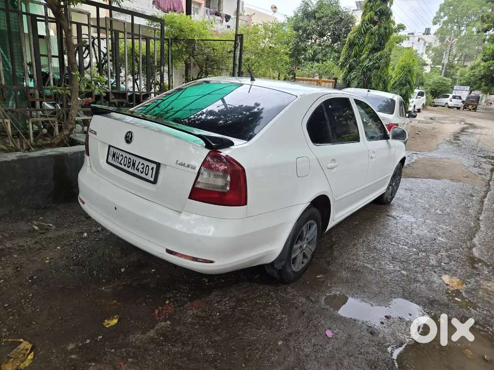 Skoda Laura Elegance 2010 Diesel Car