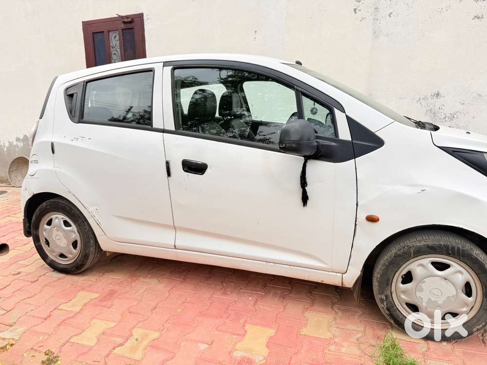 Chevrolet Beat Petrol 2010
