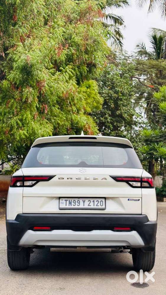 Maruti Suzuki Brezza 1.5 Vxi Smart Hybrid, 2023, Petrol