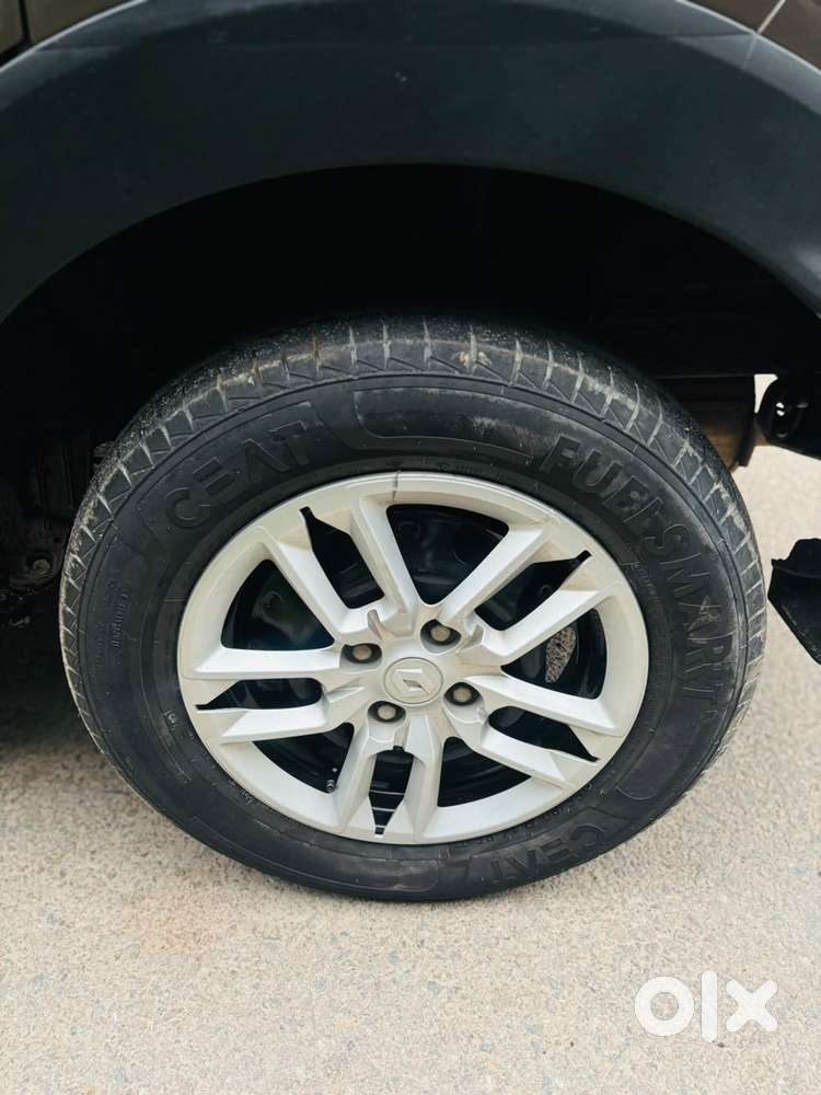 Renault Triber Rxt, 2024, Petrol